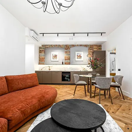 Luxury Living In The Heart Of In 3 Apartment Tallinn