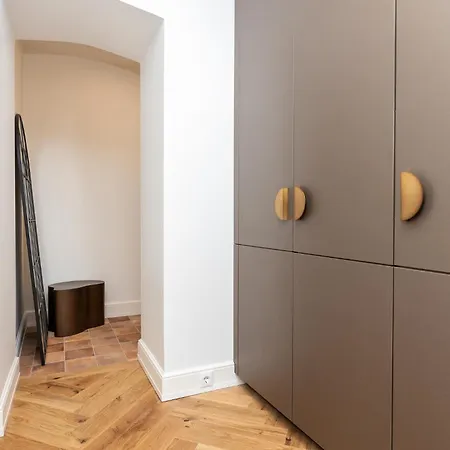 Luxury Living In The Heart Of In 3