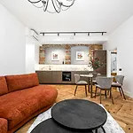 Luxury Living In The Heart Of In 3 Apartamento Tallin